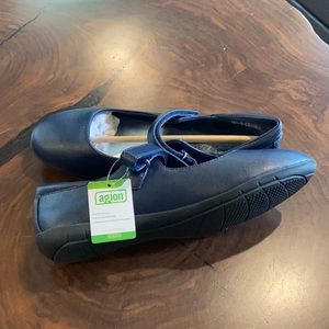 Lands End - Navy Blue Mary Jane uniform shoes